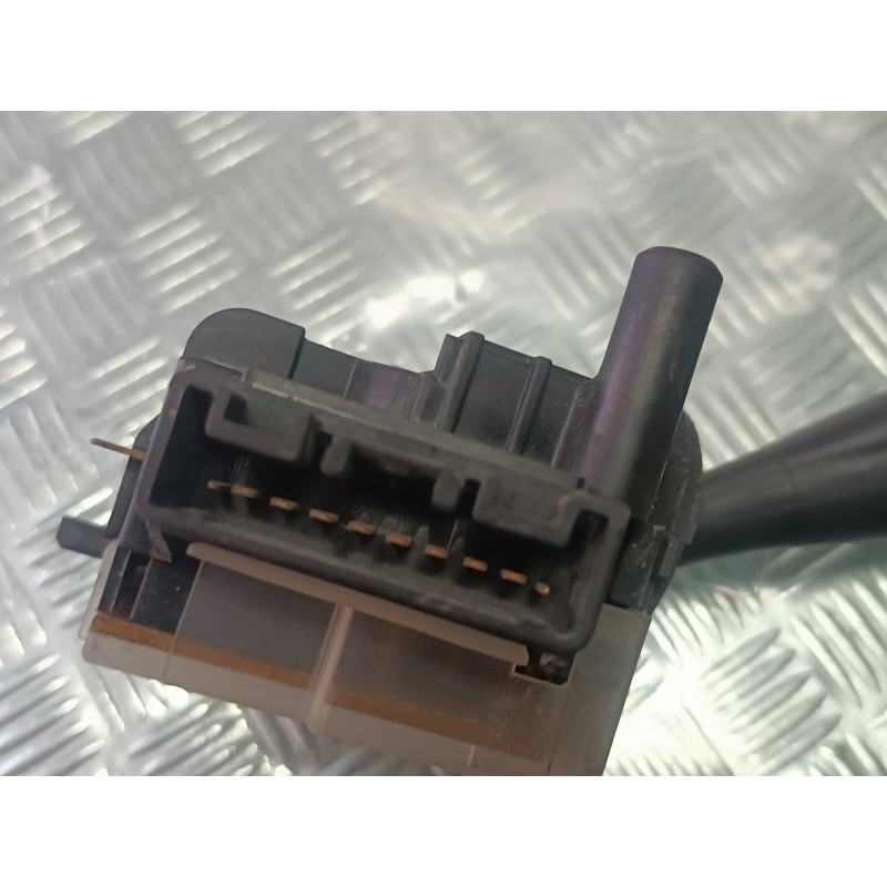 Recambio de mando limpia para toyota yaris (ksp9/scp9/nlp9) básico referencia OEM IAM 173647  CONECTOR 10 PINES
