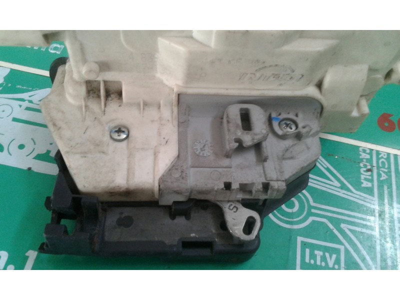 Recambio de cerradura puerta trasera izquierda para audi q7 (4l) 3.0 tdi referencia OEM IAM 3C4839 5+4 PINES BLANCO