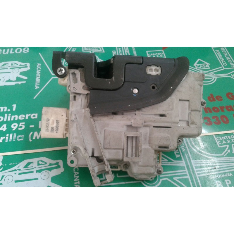 Recambio de cerradura puerta trasera izquierda para audi q7 (4l) 3.0 tdi referencia OEM IAM 3C4839 5+4 PINES BLANCO