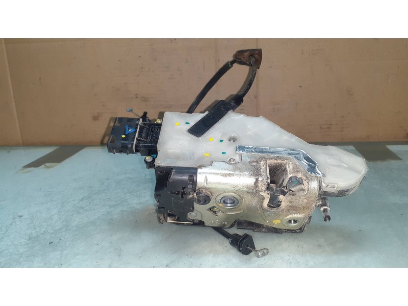 Recambio de cerradura puerta delantera derecha para peugeot 207 xs referencia OEM IAM 24099816 240978016 ELECTRICA