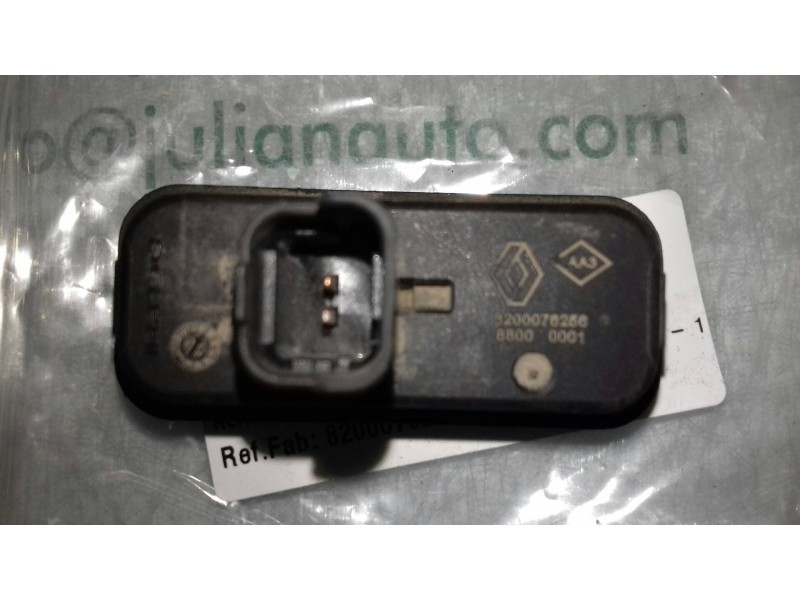 Recambio de maneta exterior porton para renault clio grandtour expression referencia OEM IAM 8200076256  2 PINES