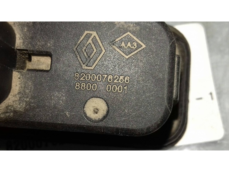 Recambio de maneta exterior porton para renault clio grandtour expression referencia OEM IAM 8200076256  2 PINES