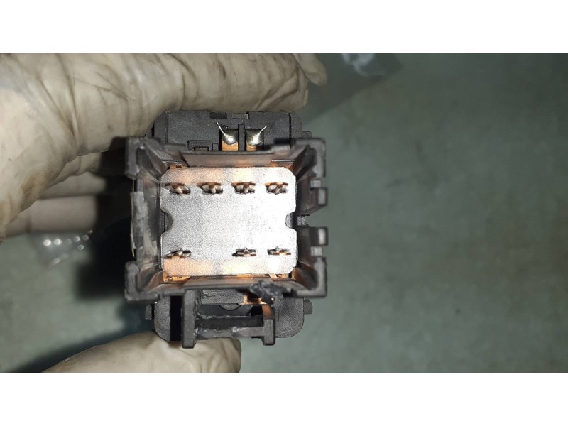 Recambio de mando elevalunas delantero derecho para opel sintra cd referencia OEM IAM   CONECTOR 7 PINES