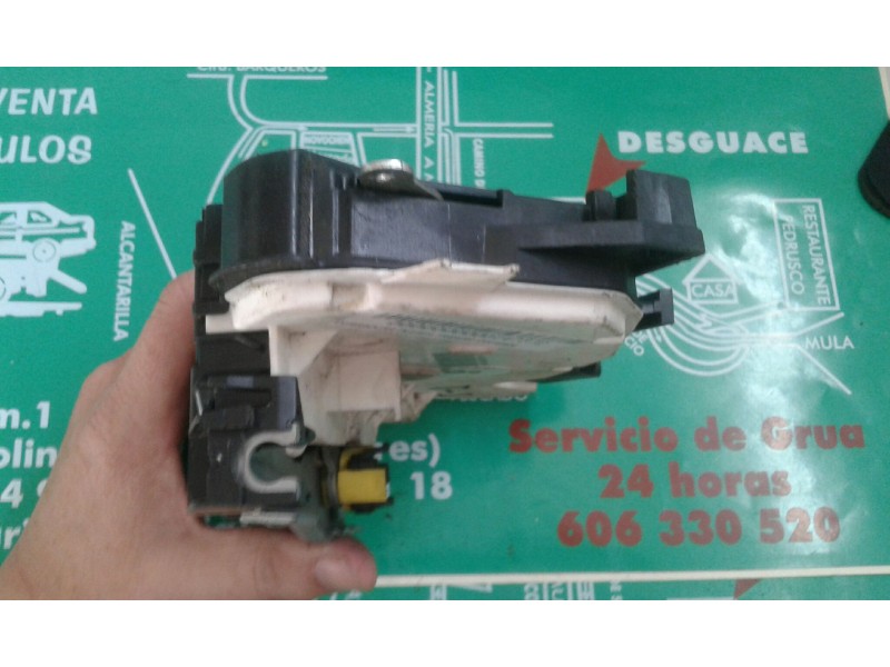 Recambio de cerradura puerta trasera izquierda para seat ibiza st (6j8) reference referencia OEM IAM 6J0839015C 3+3 PINES NEGRO
