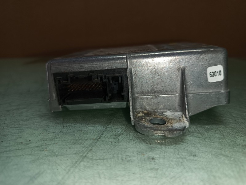 Recambio de centralita airbag para renault megane ii berlina 5p confort dynamique referencia OEM IAM 8200411004A 604289600 AUTOL