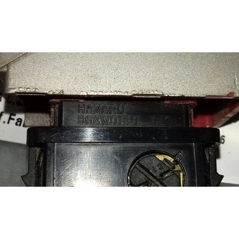 Recambio de warning para kia carnival ii 2.9 cdri ex referencia OEM IAM 864W0140 0K538664H0A 4 + 1 PINES