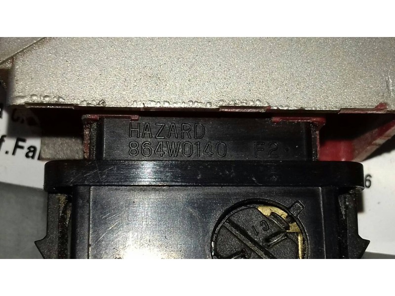 Recambio de warning para kia carnival ii 2.9 cdri ex referencia OEM IAM 864W0140 0K538664H0A 4 + 1 PINES