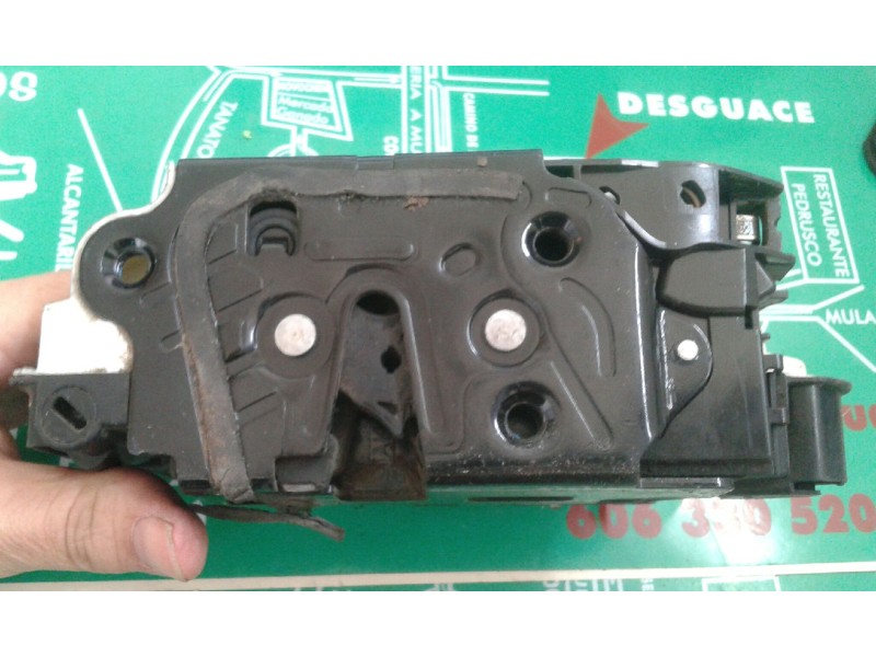 Recambio de cerradura puerta delantera derecha para seat ibiza st (6j8) reference referencia OEM IAM 5N1837016C 3+3 PINES NEGRO