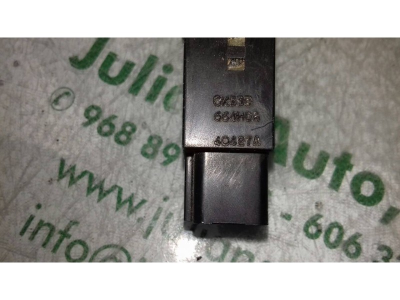 Recambio de warning para kia carnival ii 2.9 cdri ex referencia OEM IAM 864W0140 0K538664H0A 4 + 1 PINES