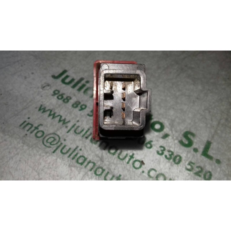 Recambio de warning para kia carnival ii 2.9 cdri ex referencia OEM IAM 864W0140 0K538664H0A 4 + 1 PINES