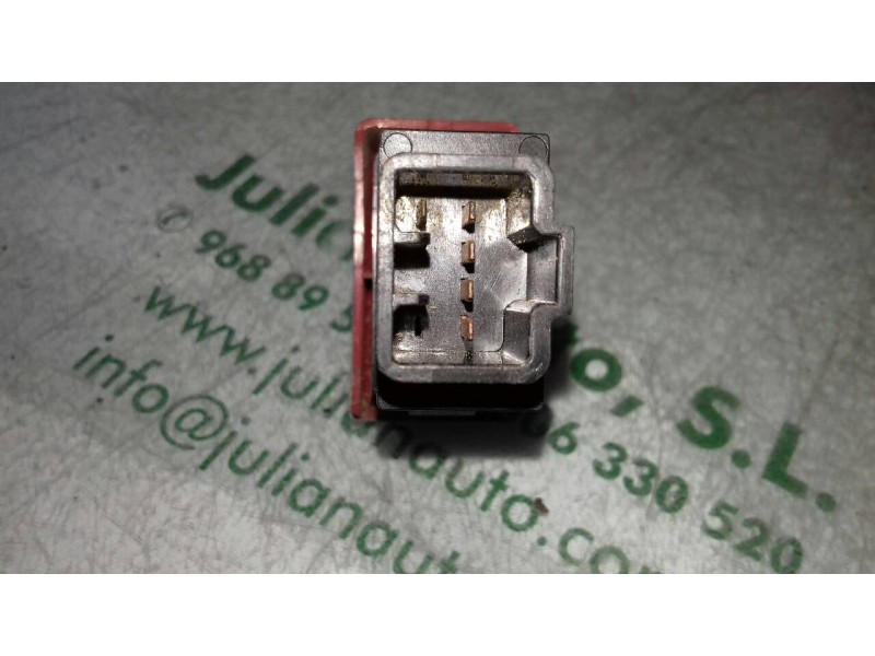 Recambio de warning para kia carnival ii 2.9 cdri ex referencia OEM IAM 864W0140 0K538664H0A 4 + 1 PINES