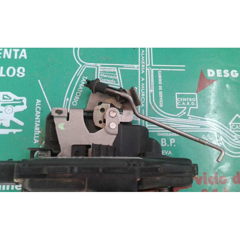 Recambio de cerradura puerta trasera derecha para audi a4 berlina (8e) referencia OEM IAM 8E0839016C 4+3 PINES NEGRO