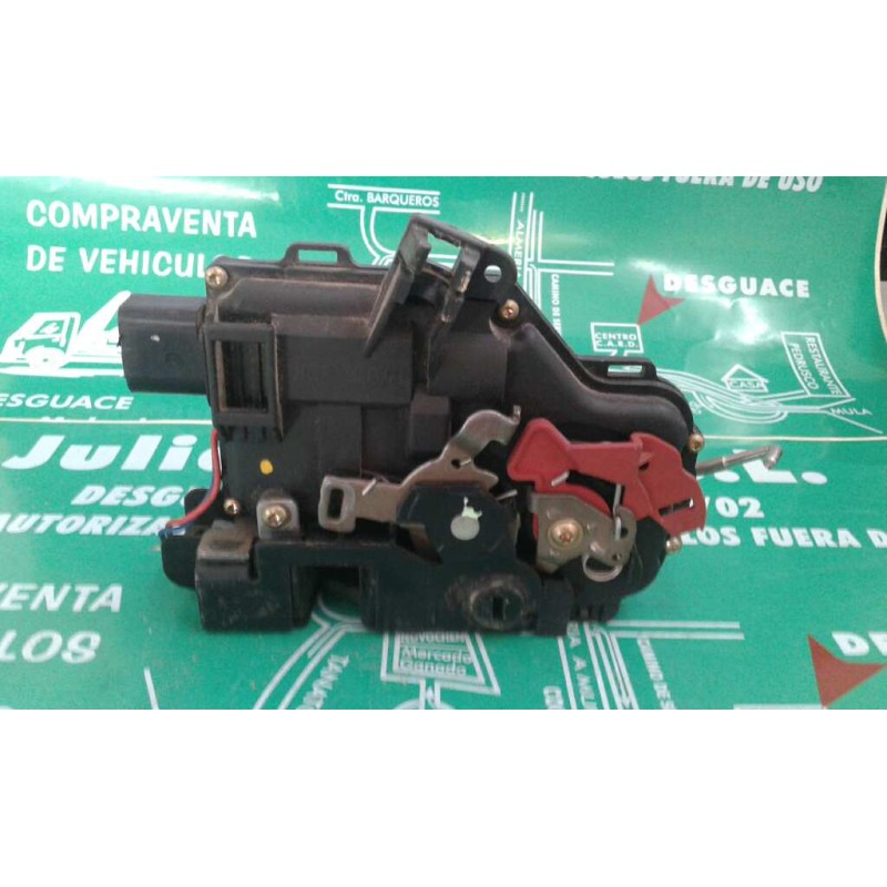 Recambio de cerradura puerta trasera derecha para audi a4 berlina (8e) referencia OEM IAM 8E0839016C 4+3 PINES NEGRO