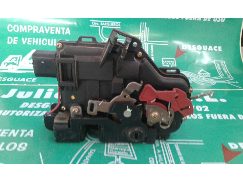 Recambio de cerradura puerta trasera derecha para audi a4 berlina (8e) referencia OEM IAM 8E0839016C 4+3 PINES NEGRO