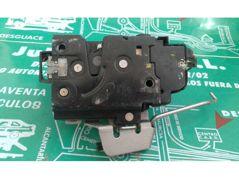 Recambio de cerradura puerta trasera derecha para audi a4 berlina (8e) referencia OEM IAM 8E0839016C 4+3 PINES NEGRO