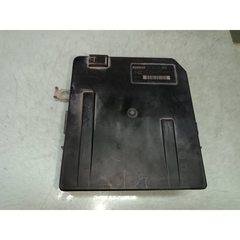 Recambio de caja reles / fusibles para renault megane ii berlina 5p confort dynamique referencia OEM IAM 8200481866H 519158091 