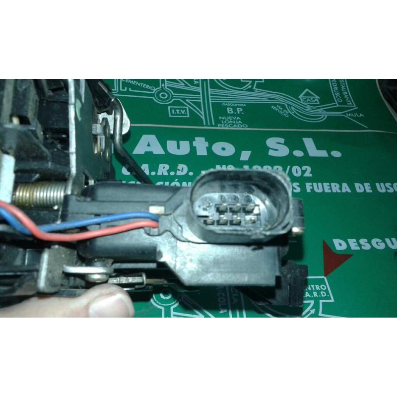 Recambio de cerradura puerta trasera derecha para audi a4 berlina (8e) referencia OEM IAM 8E0839016C 4+3 PINES NEGRO