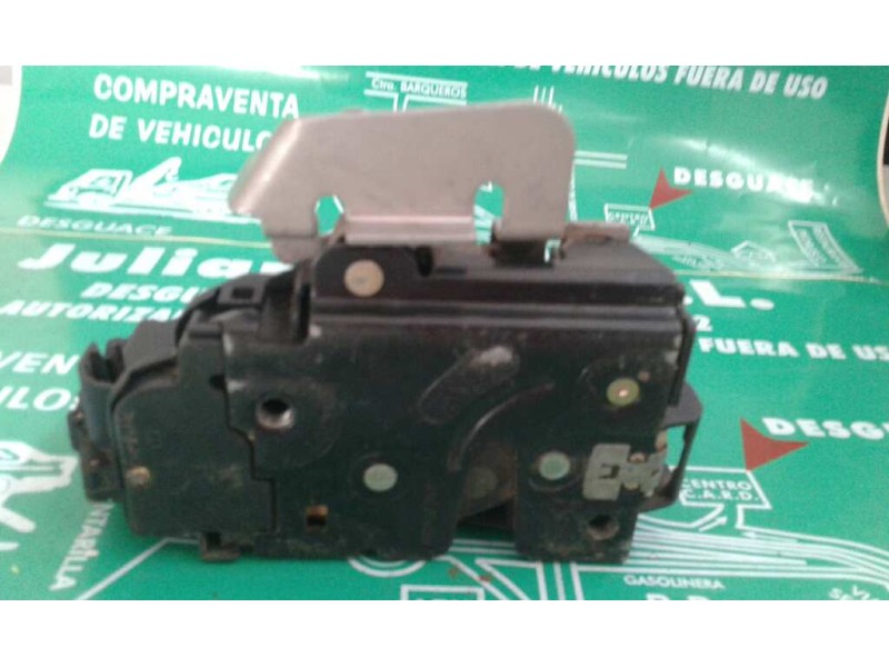 Recambio de cerradura puerta delantera derecha para audi a4 berlina (8e) referencia OEM IAM 8E1837016C 4+3 PINES NEGRO