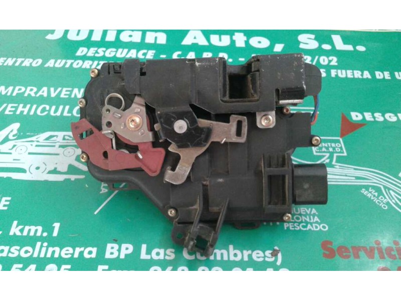 Recambio de cerradura puerta delantera derecha para audi a4 berlina (8e) referencia OEM IAM 8E1837016C 4+3 PINES NEGRO