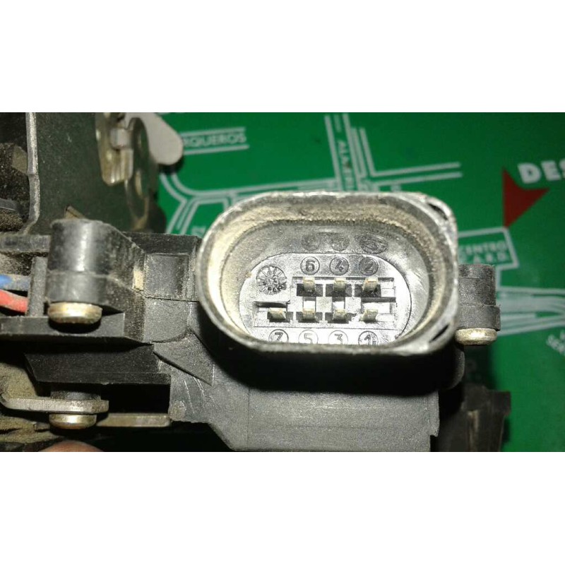 Recambio de cerradura puerta delantera derecha para audi a4 berlina (8e) referencia OEM IAM 8E1837016C 4+3 PINES NEGRO