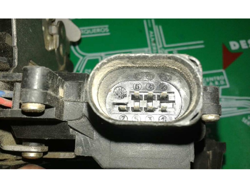 Recambio de cerradura puerta delantera derecha para audi a4 berlina (8e) referencia OEM IAM 8E1837016C 4+3 PINES NEGRO