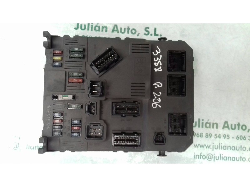 Recambio de caja reles / fusibles para peugeot 206 berlina xr referencia OEM IAM 9645747480 BSI E02 00 SIEMENS