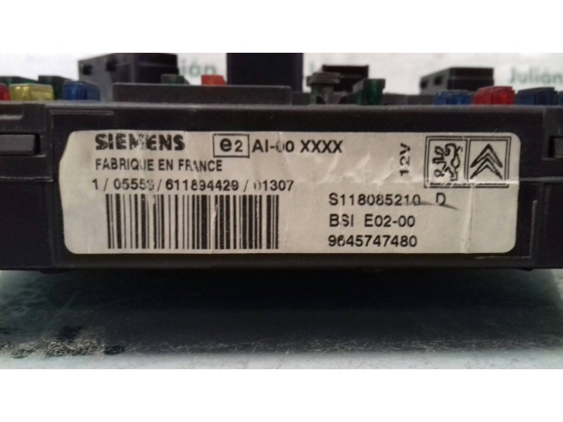 Recambio de caja reles / fusibles para peugeot 206 berlina xr referencia OEM IAM 9645747480 BSI E02 00 SIEMENS