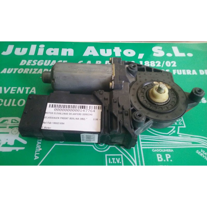 Recambio de motor elevalunas delantero derecho para volkswagen passat berlina (3b2) referencia OEM IAM 130821694 101434202 05076