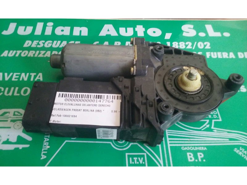 Recambio de motor elevalunas delantero derecho para volkswagen passat berlina (3b2) referencia OEM IAM 130821694 101434202 05076
