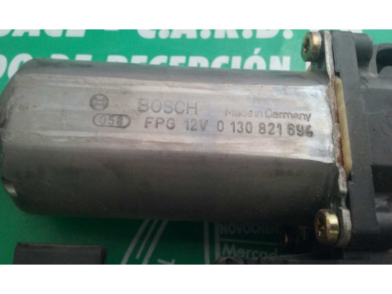 Recambio de motor elevalunas delantero derecho para volkswagen passat berlina (3b2) referencia OEM IAM 130821694 101434202 05076 Recambio de motor elevalunas delantero derecho para volkswagen passat berlina (3b2) referencia OEM IAM 130821694 101434202 05076