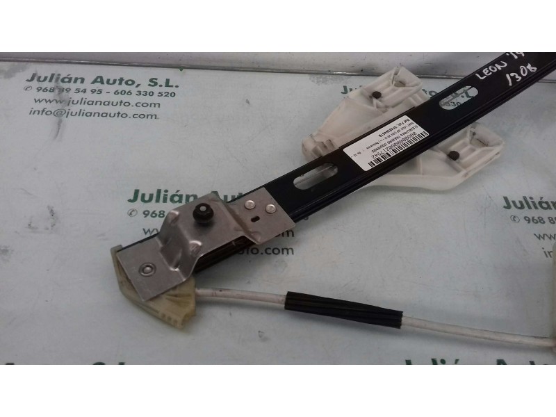 Recambio de elevalunas trasero izquierdo para seat leon (5f1) reference referencia OEM IAM 5F4839461B  ELECTRICO