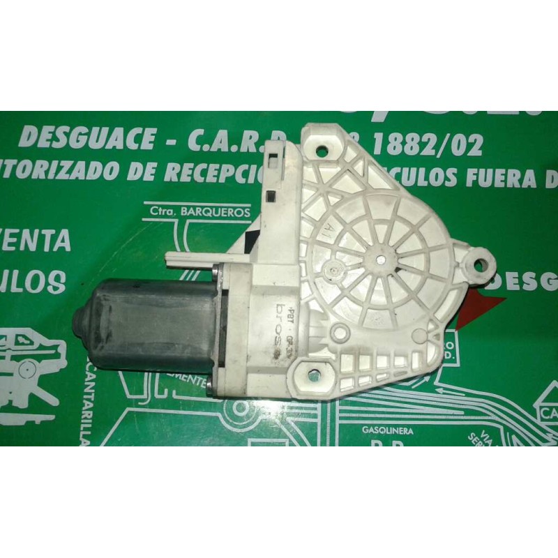 Recambio de motor elevalunas delantero derecho para audi a1 sportback (8xa) ambition referencia OEM IAM 8K0959802C  BROSE