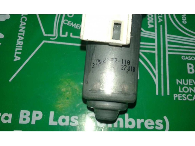 Recambio de motor elevalunas delantero derecho para audi a1 sportback (8xa) ambition referencia OEM IAM 8K0959802C  BROSE