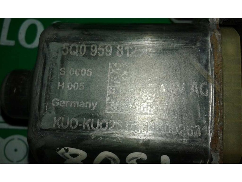Recambio de motor elevalunas trasero derecho para seat leon (5f1) reference referencia OEM IAM 5Q0959812A 0130822726 BOSCH