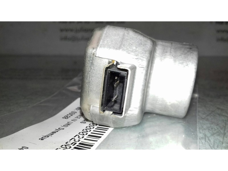 Recambio de portalamparas para renault espace iv (jk0) dynamique referencia OEM IAM 03C28  3 PINES