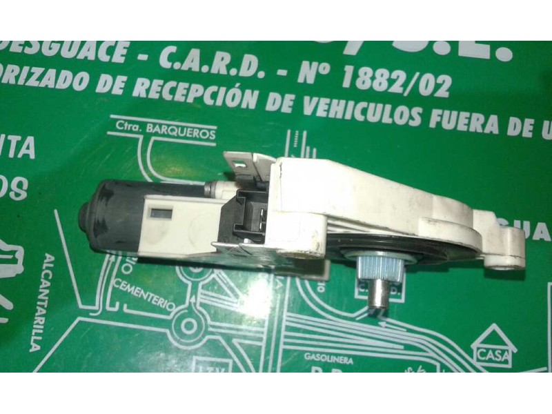 Recambio de motor elevalunas delantero izquierdo para audi a1 (8x) attraction referencia OEM IAM 8K0959801C 1101A62114110 BROSE