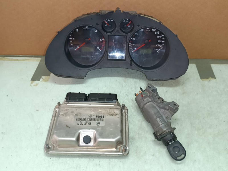 Recambio de centralita motor uce para seat ibiza (6l1) cool referencia OEM IAM 038906019NL W06L0920801A KIT - BOSCH