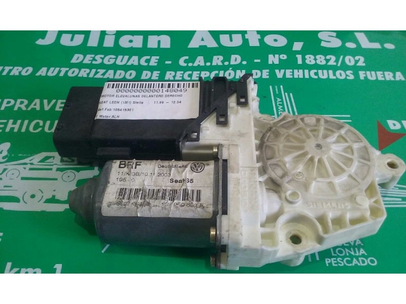 Recambio de motor elevalunas delantero derecho para seat leon (1m1) stella referencia OEM IAM 105415301 1C1959802A SIEMENS