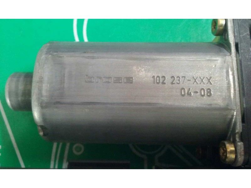 Recambio de motor elevalunas trasero izquierdo para volkswagen touareg (7la) referencia OEM IAM 7L0959795A 7L0959703 43610302