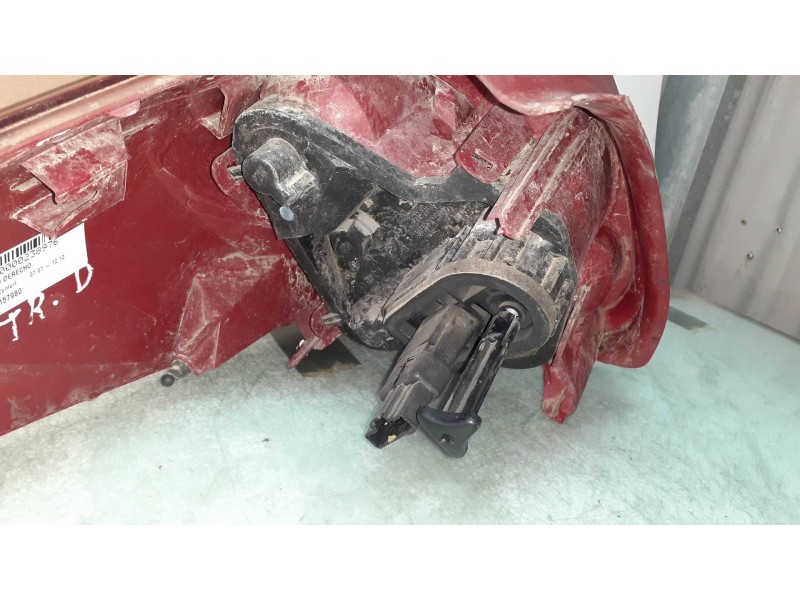 Recambio de piloto trasero derecho para peugeot 207 sw confort referencia OEM IAM 9680157980 968015798002 VISTEON