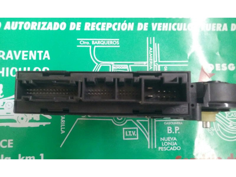 Recambio de motor elevalunas delantero derecho para volkswagen touareg (7la) referencia OEM IAM 3D1959792E 7L0959702A 102237XXX