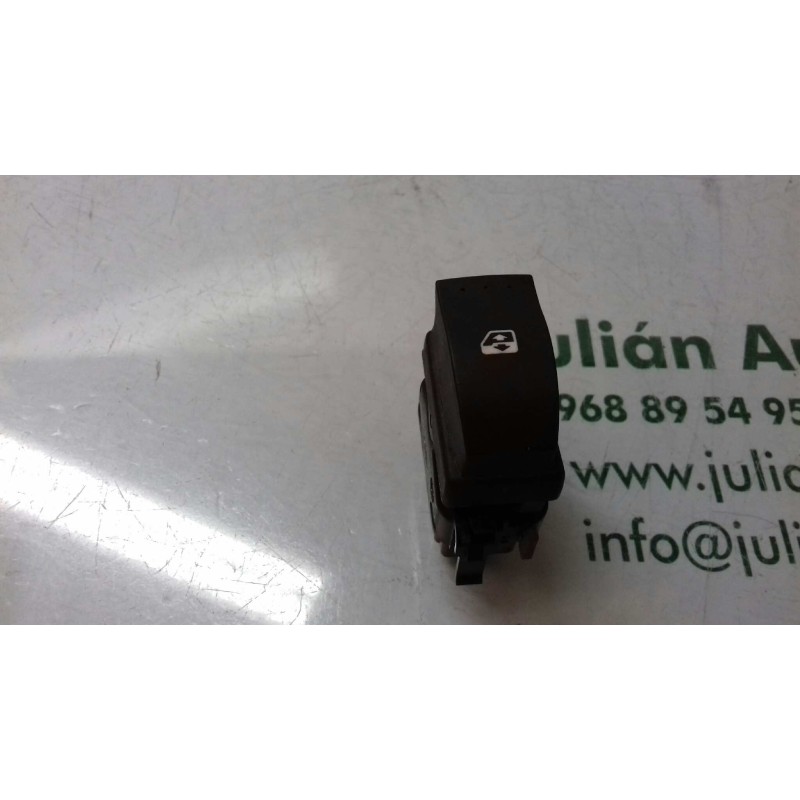 Recambio de mando elevalunas trasero izquierdo para renault laguna ii (bg0) authentique referencia OEM IAM 002448B 3+3 PINES MAR