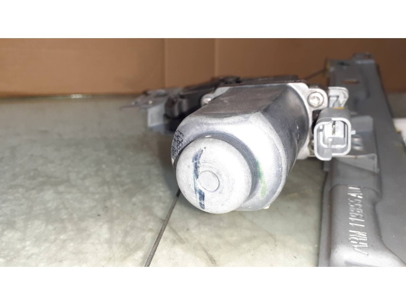 Recambio de elevalunas delantero derecho para peugeot 207 sw confort referencia OEM IAM 9681162260 119855AVD ELECTRICO