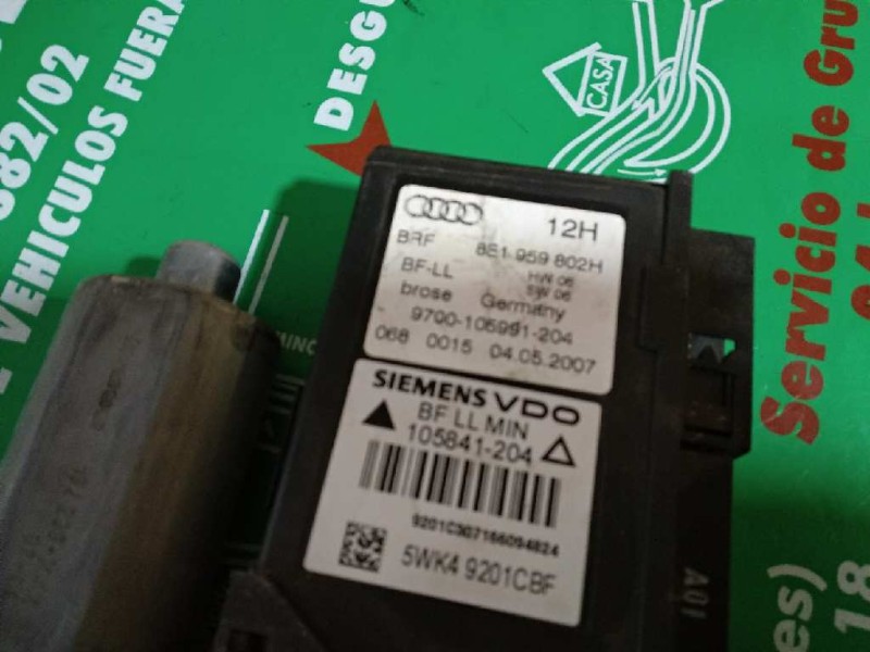 Recambio de motor elevalunas delantero derecho para audi a4 berlina (8e) referencia OEM IAM 8E1959802H 5WK49201CBF 0130821764