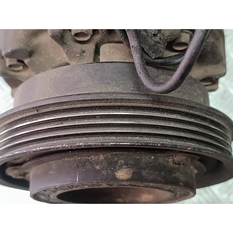 Recambio de compresor aire acondicionado para volkswagen passat berlina (3b3) comfortline referencia OEM IAM 8D0260808 7SBU16C D