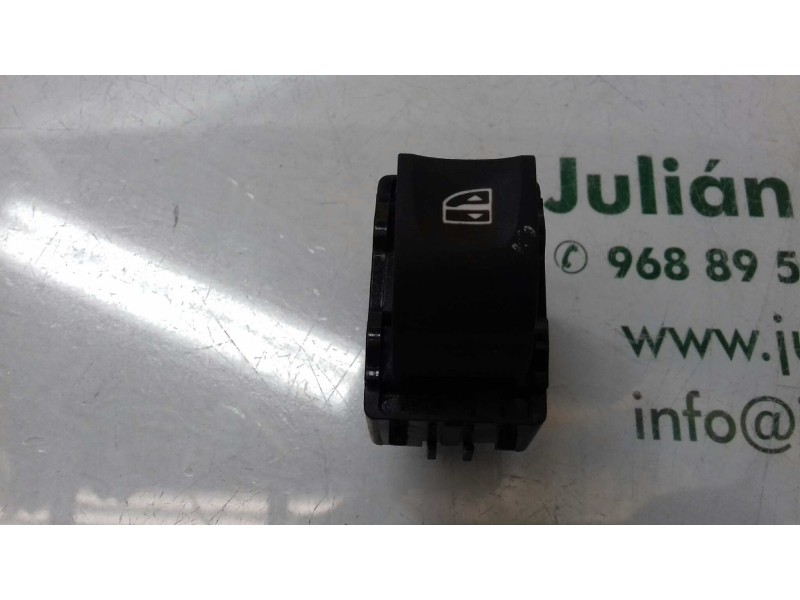 Recambio de mando elevalunas delantero derecho para renault fluence dynamique referencia OEM IAM 25421 3+3 PINES NEGRO