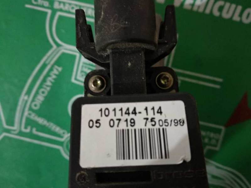 Recambio de motor elevalunas trasero izquierdo para audi a6 avant (4b5) referencia OEM IAM 101144114 05071975 BROSE