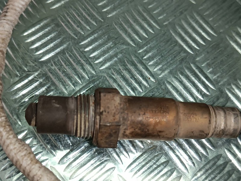 Recambio de sonda lambda para toyota auris básico referencia OEM IAM 8946502140  0258006695