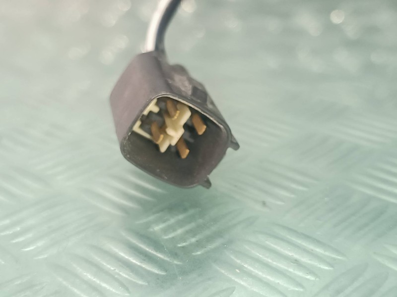 Recambio de sonda lambda para toyota yaris (ncp1/nlp1/scp1) 1.3 expo referencia OEM IAM 894650B030  DENSO