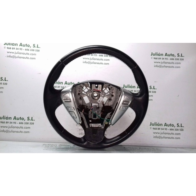 Recambio de volante para nissan note acenta referencia OEM IAM 3083576A1 309156099M60 